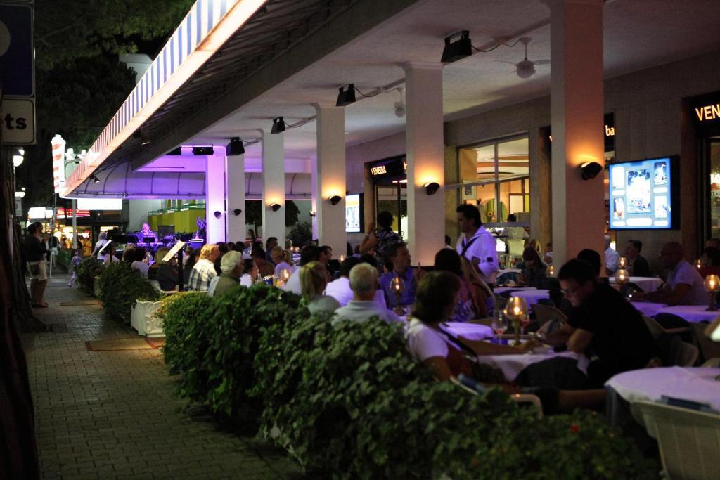 Hotel Venezia E La Villetta Lido di Jesolo Exteriör bild