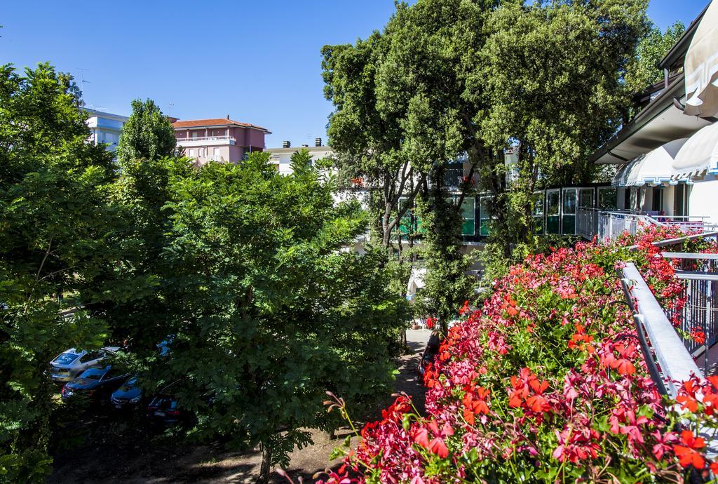 Hotel Venezia E La Villetta Lido di Jesolo Exteriör bild