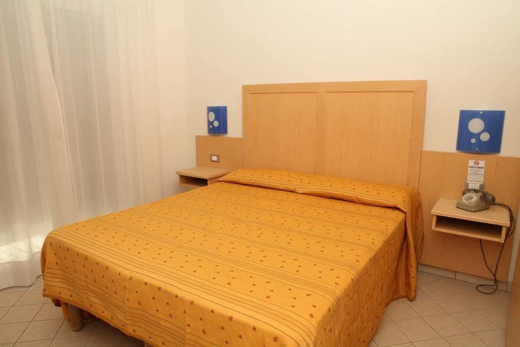 Hotel Venezia E La Villetta Lido di Jesolo Exteriör bild